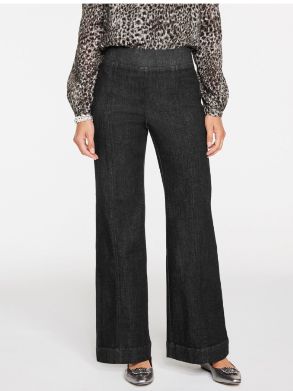Talbots Flare Leg Pull-On Travel Jeans Crescent Wash Size Small